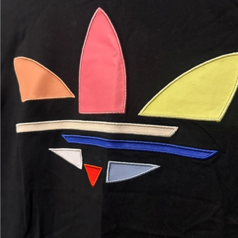 Adidas Adicolor Shattered Trefoil T-Shirt Men’s Size Large Colorful large logo